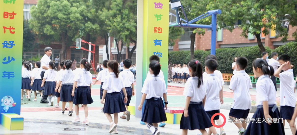 如何制作学校宣传片?